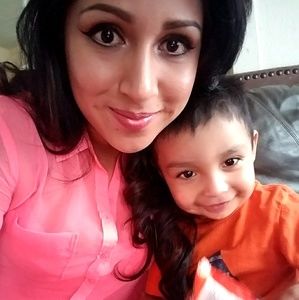 Meet your Posher, Mayra